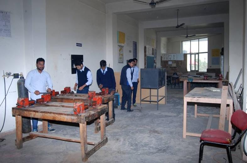 TR Abhilashi Memorial Institute of Engineering and Technology Mandi Workshop photo 3